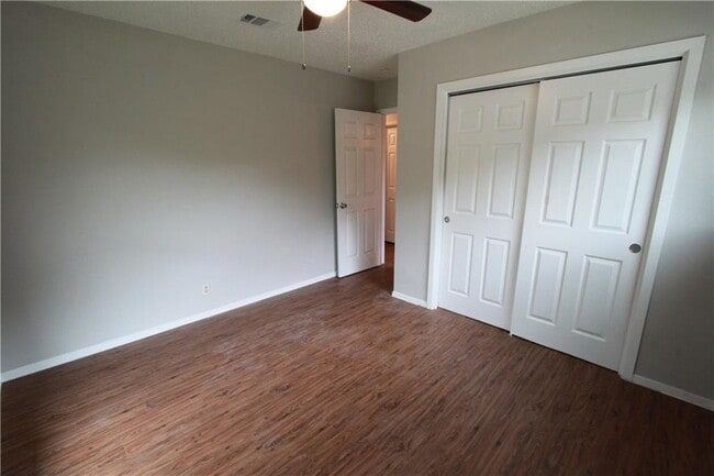 Building Photo - 6606 Betty Cook Dr
