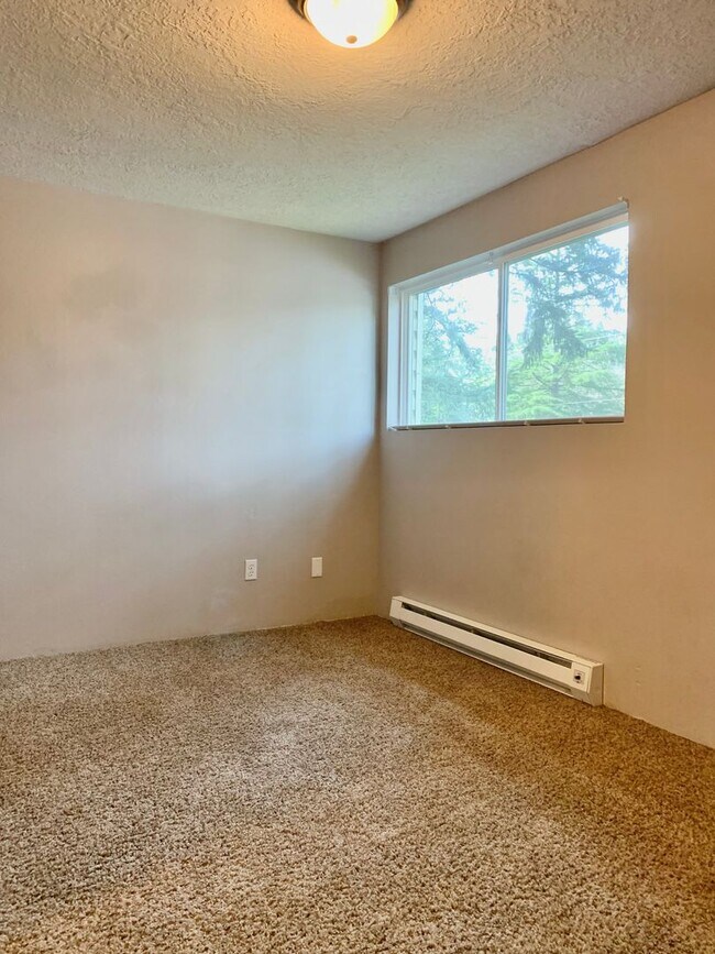 Building Photo - 4870-4874 Sunnyside Rd SE #11894