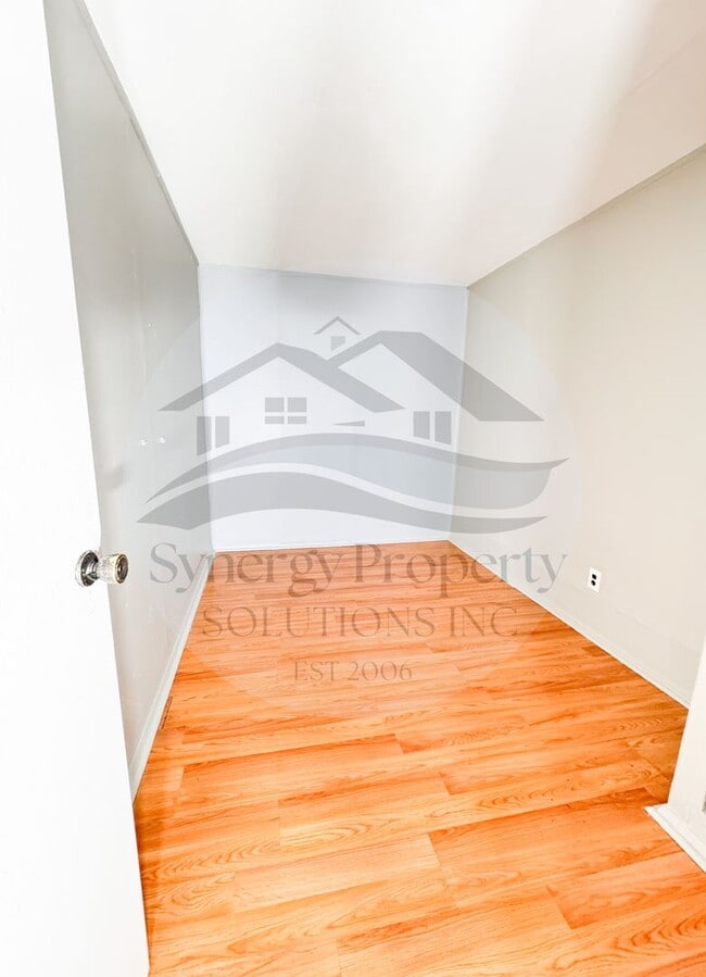 Building Photo - Madison Schools