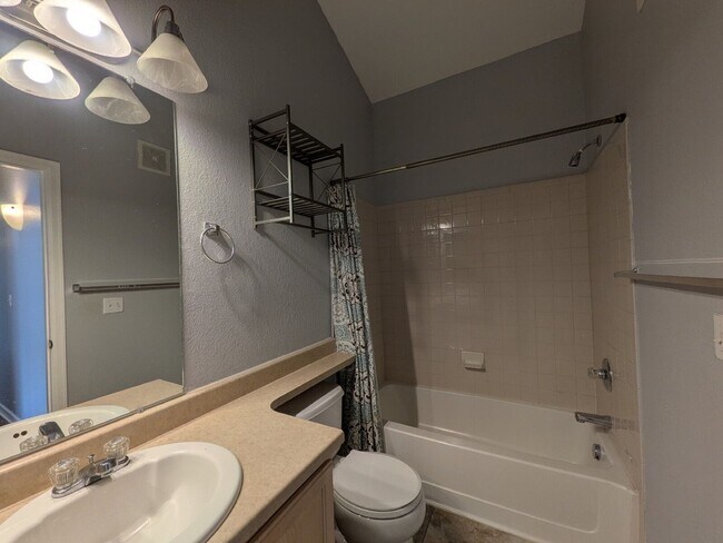 Building Photo - 1049 S Walden Way
