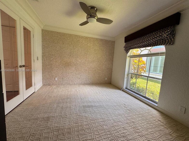 Building Photo - 4324 NW 65th Ter
