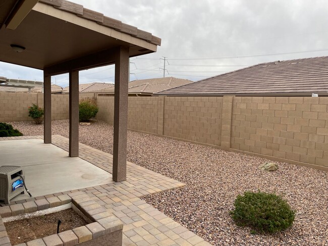 Building Photo - Mesa 2 Bed 2 Bath Single Story Golf Course...