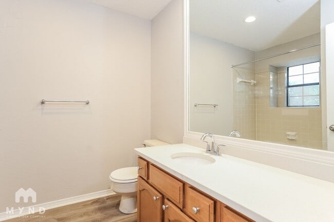 Building Photo - 1823 Cordova Dr