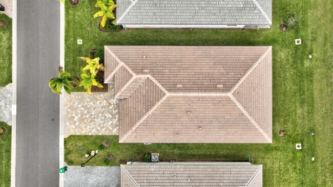 Building Photo - 12447 SW Blue Mangrove Pkwy