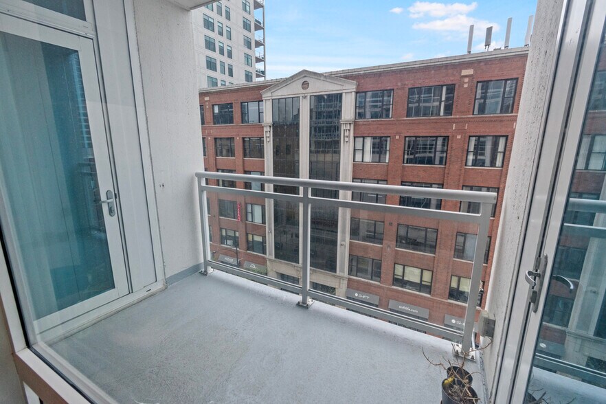 Building Photo - 757 N Orleans St