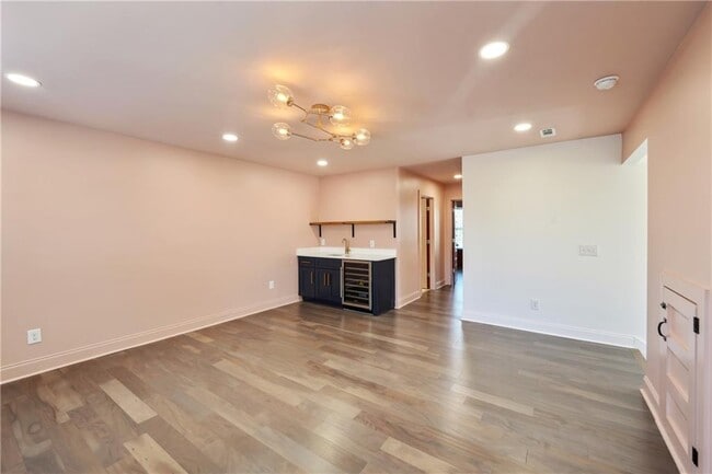 Building Photo - 3087 Alston Dr