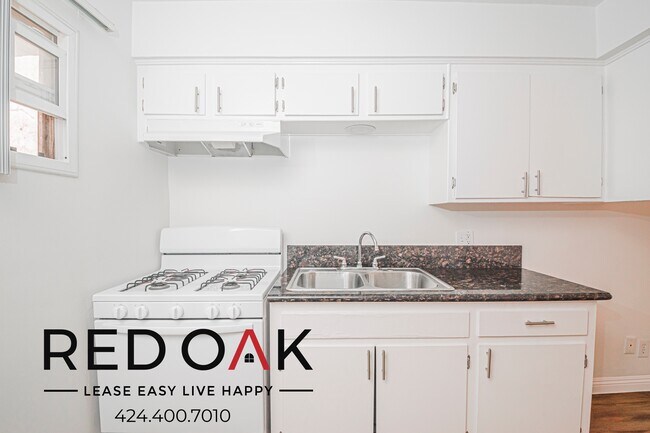 Building Photo - 840 S Carondelet St