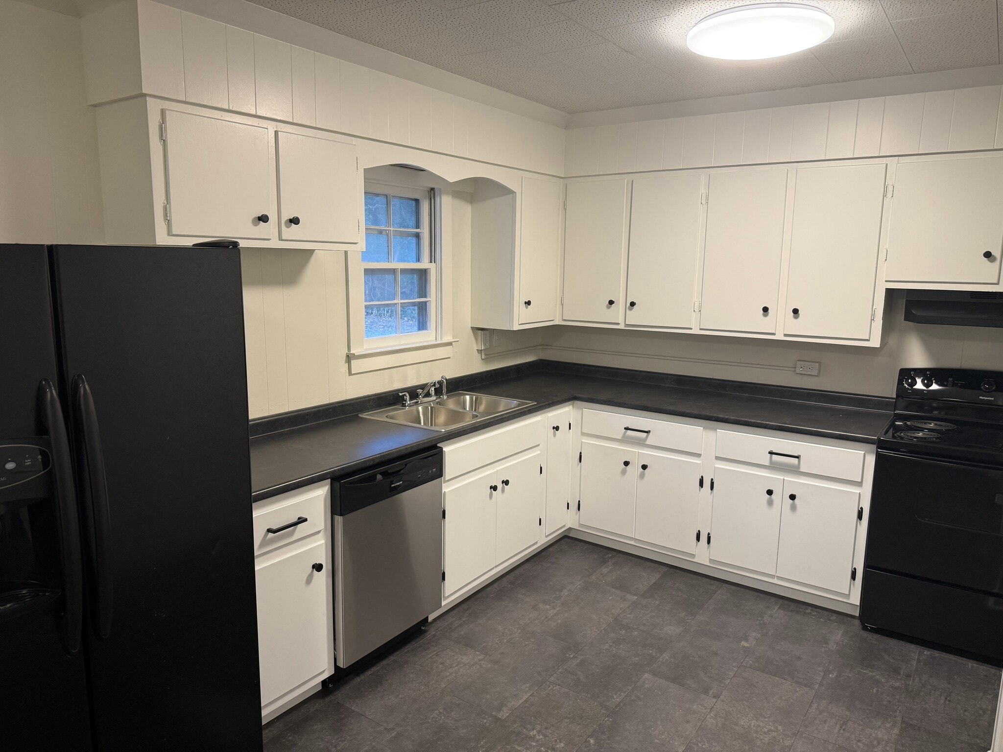 Building Photo - 1614 Woodrow Ave