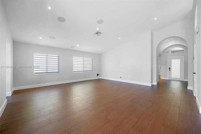 Building Photo - 16440 Ruby Lake