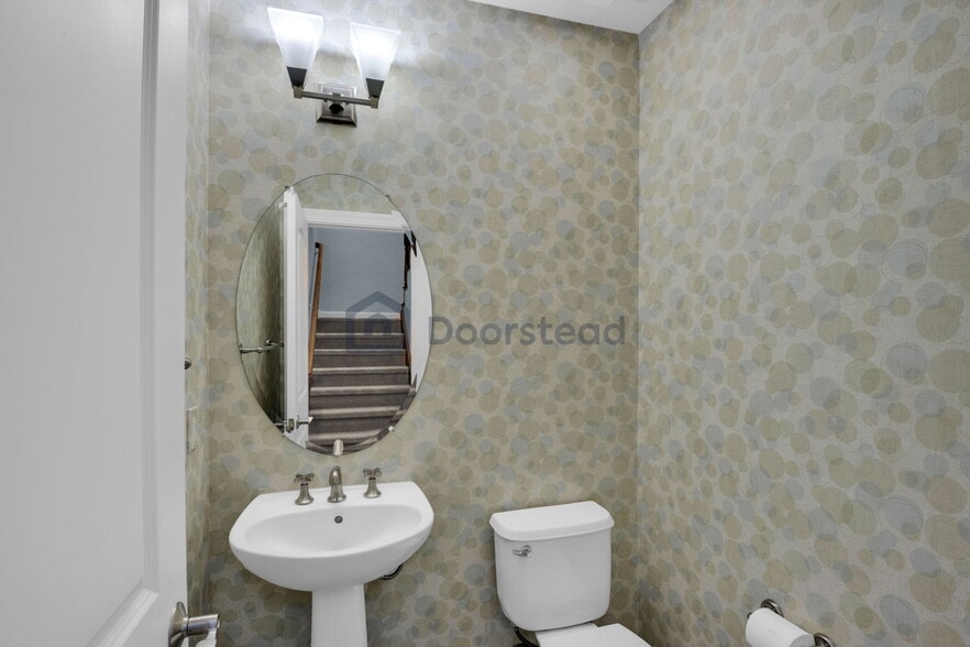 Building Photo - 508 Solomon Ter