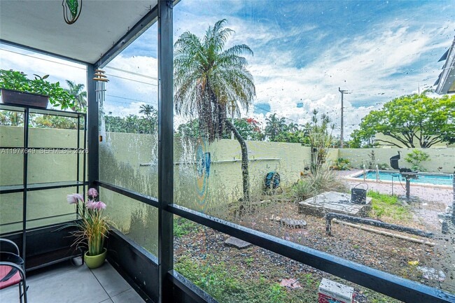 Building Photo - 1425 Arthur St