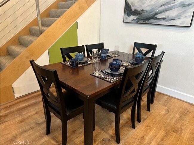 Building Photo - 2217 Vanderbilt Ln