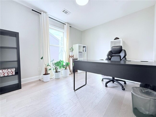 Building Photo - 138 Livingston Ct