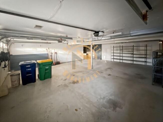 Building Photo - 1433 Baumgart Rd