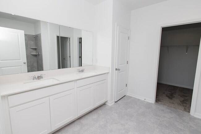 Building Photo - 1482 Austin St