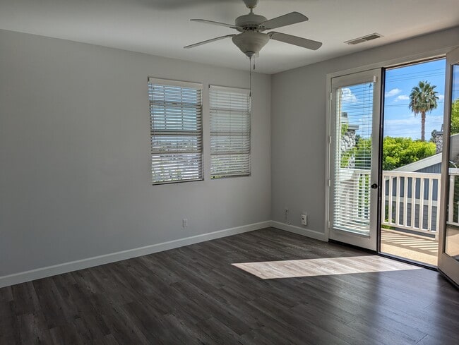 Main bedroom with french doors - 305 W Duarte Rd