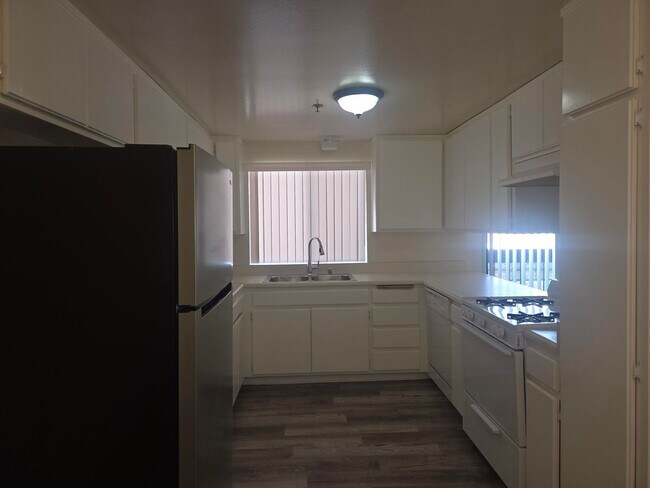 Building Photo - #245
