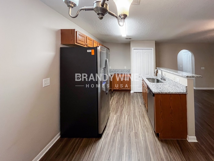 Building Photo - 8269 Halls Hammock Ct