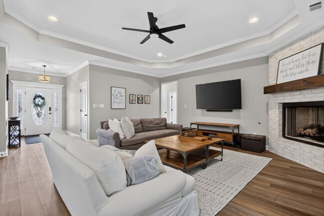 Building Photo - Fabulous Home in Miller's Glenn