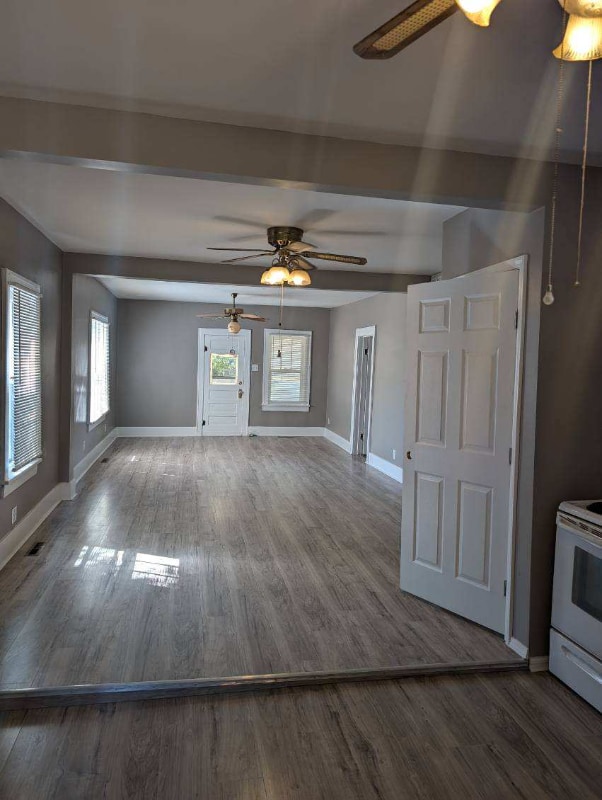 Building Photo - 709 N Blaine St