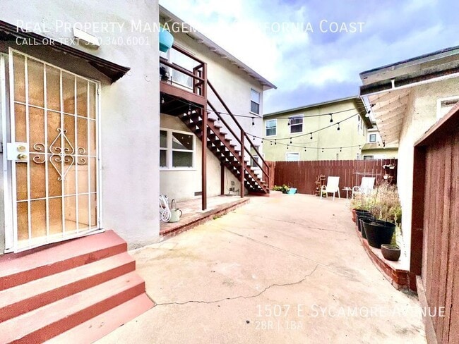 Building Photo - 1507 E Sycamore Ave