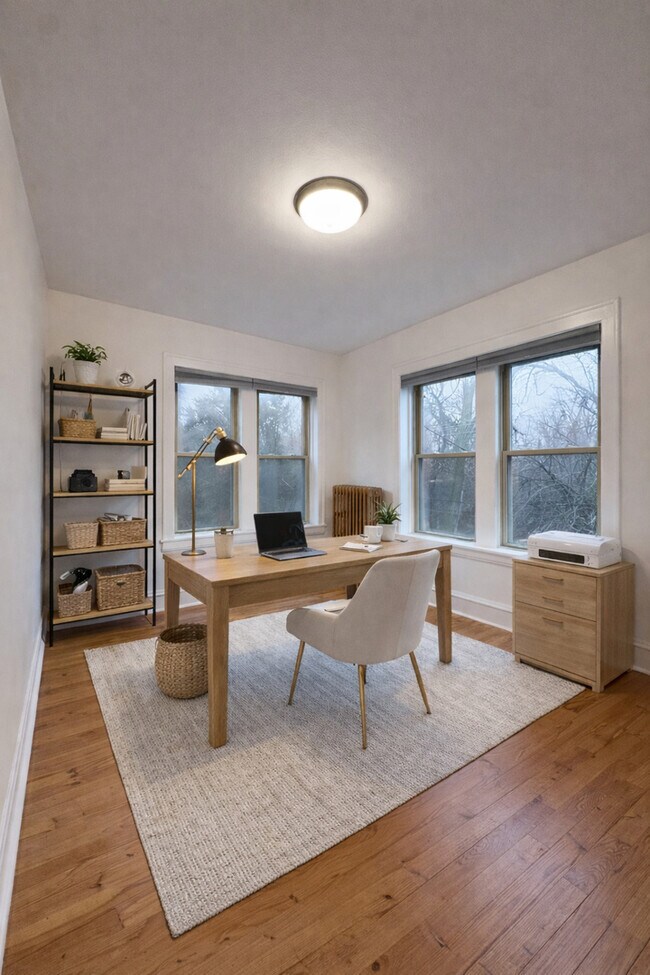 Building Photo - 4752 N Virginia Ave