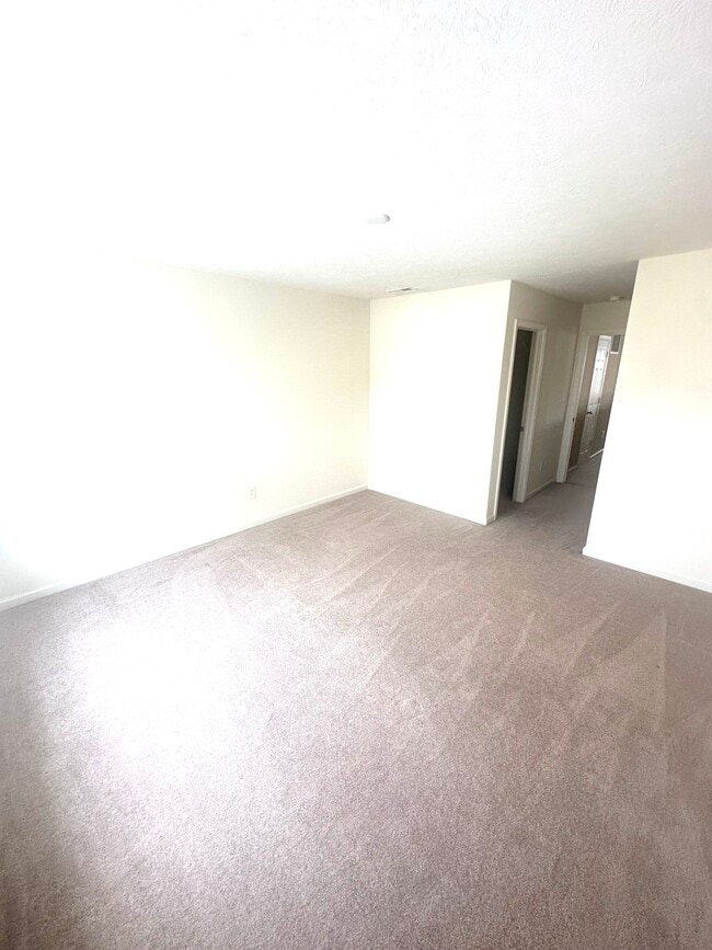 Building Photo - 7168 Marshbury Way