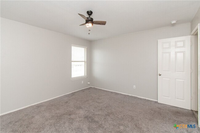 Building Photo - 7001 Cokui Dr