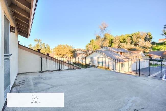 Building Photo - Walnut Valley Unified School District