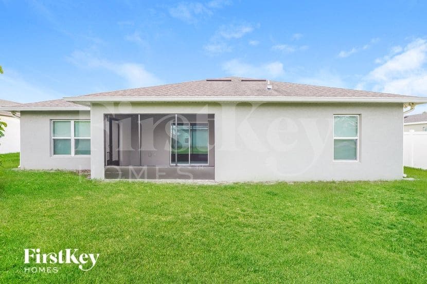 Building Photo - 368 Camellia Ct