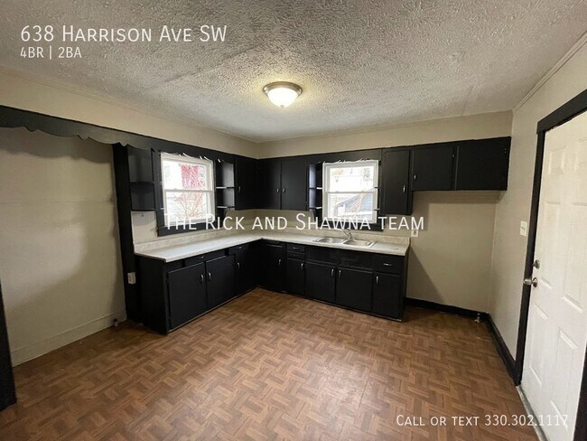 Building Photo - Four bedroom two full bathroom home for rent