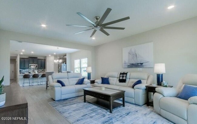 Building Photo - 111 Ash Breeze Cv