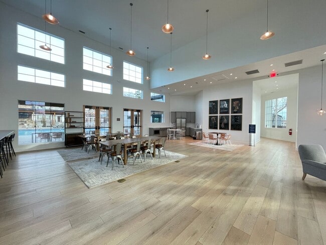 Building Photo - Brand New 3 Story, 4 bedroom, 3.5 bathroom Townhome Featuring a 1st floor Guest Suite, 2 Car Gara...