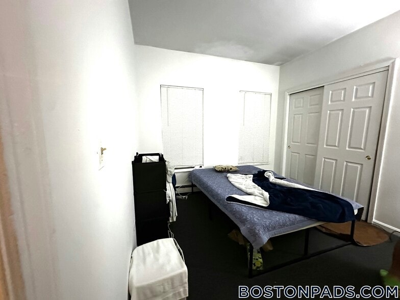 Building Photo - 30 S Huntington Ave