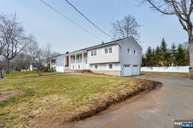 Building Photo - 269 Columbia Terrace