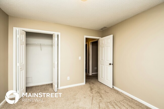 Building Photo - 125 Hardwood Dr