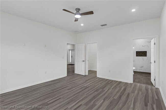 Building Photo - 7539 Bernal Dr