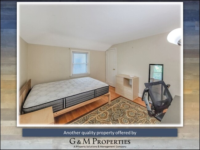 Building Photo - 4-Bedroom Single-Family - Walk to Strong/UofR!