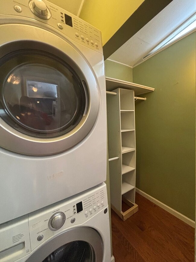 Building Photo - Charming 3 Bed Bungalow