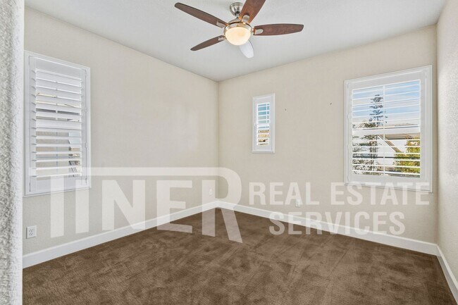 Building Photo - 7542 Pesaro Dr