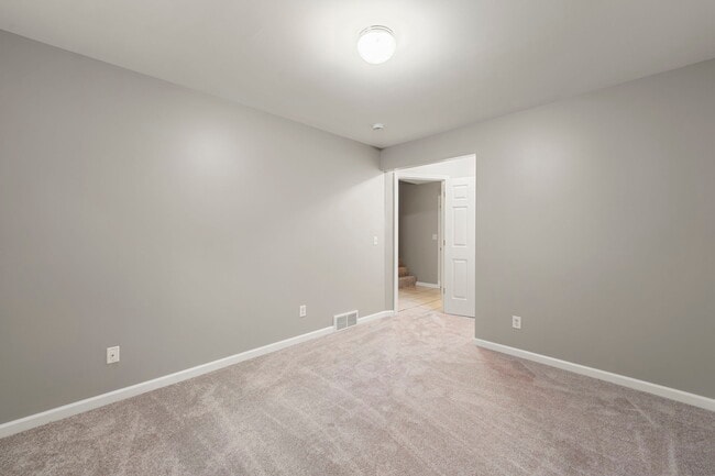 Building Photo - 1493 Stonefield Dr