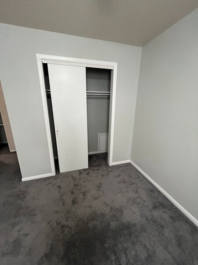 Building Photo - For Rent – 3 Bedroom, 1.5 Bath Home