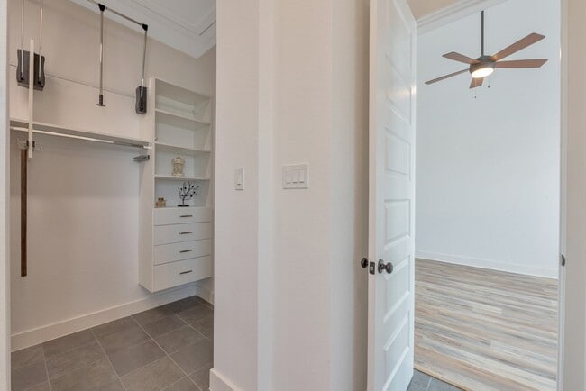 Building Photo - 10927 Keaton Landing Dr