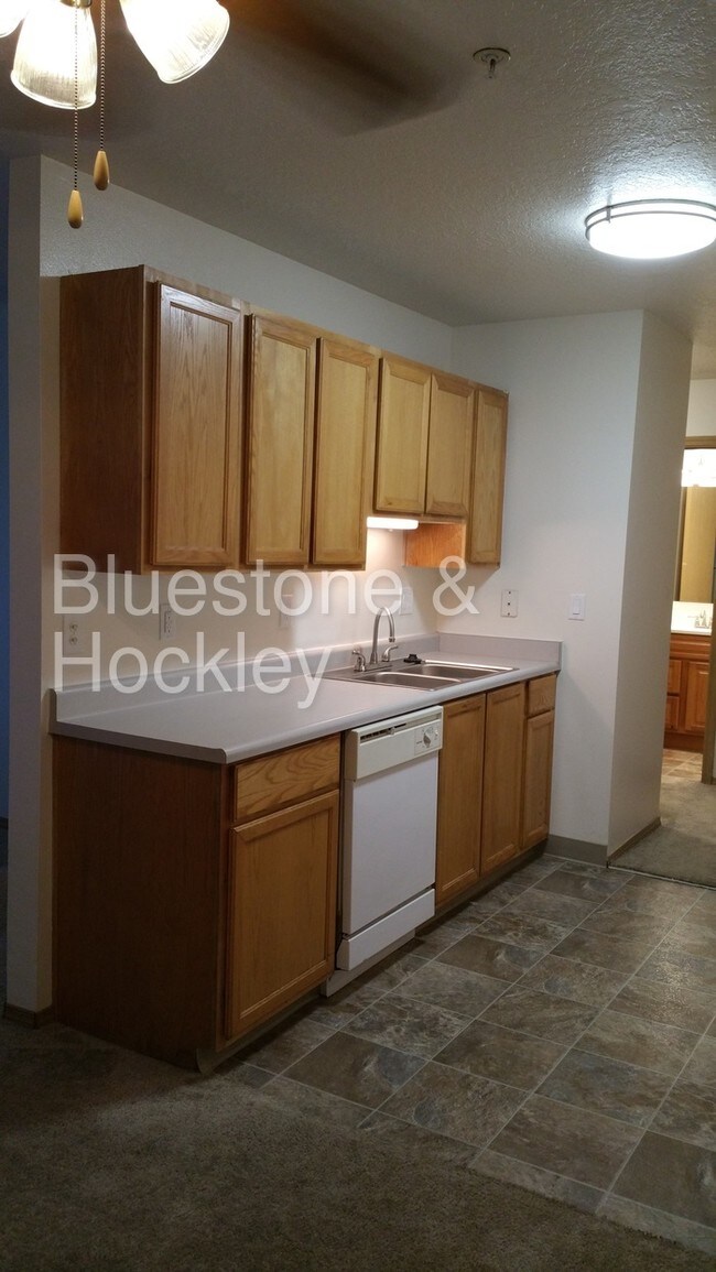Building Photo - 4631 SW Luradel St
