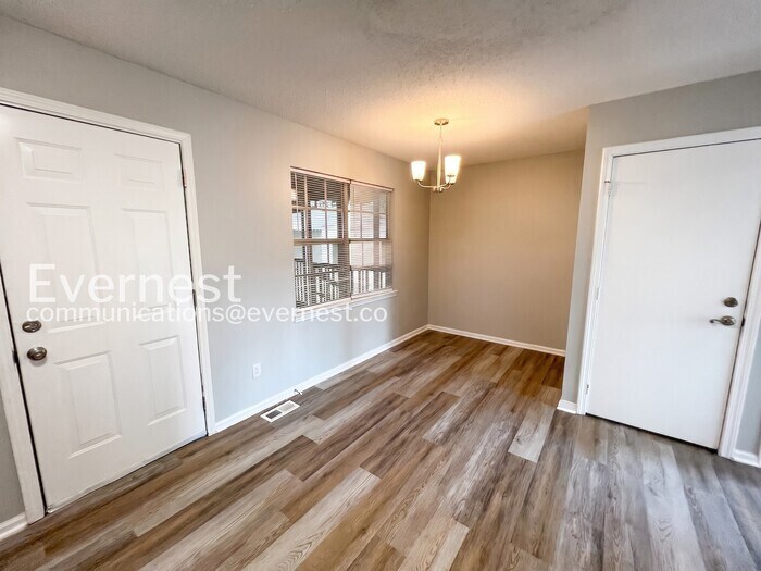 Building Photo - 5536 Cheryl Dr