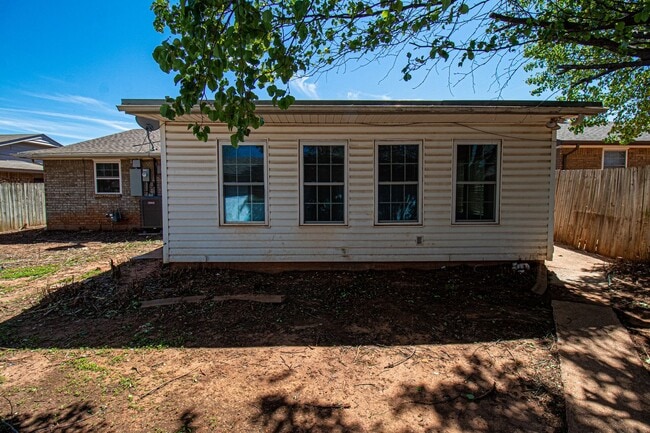 Building Photo - Great 3 Bed 2 Bath in OKC!