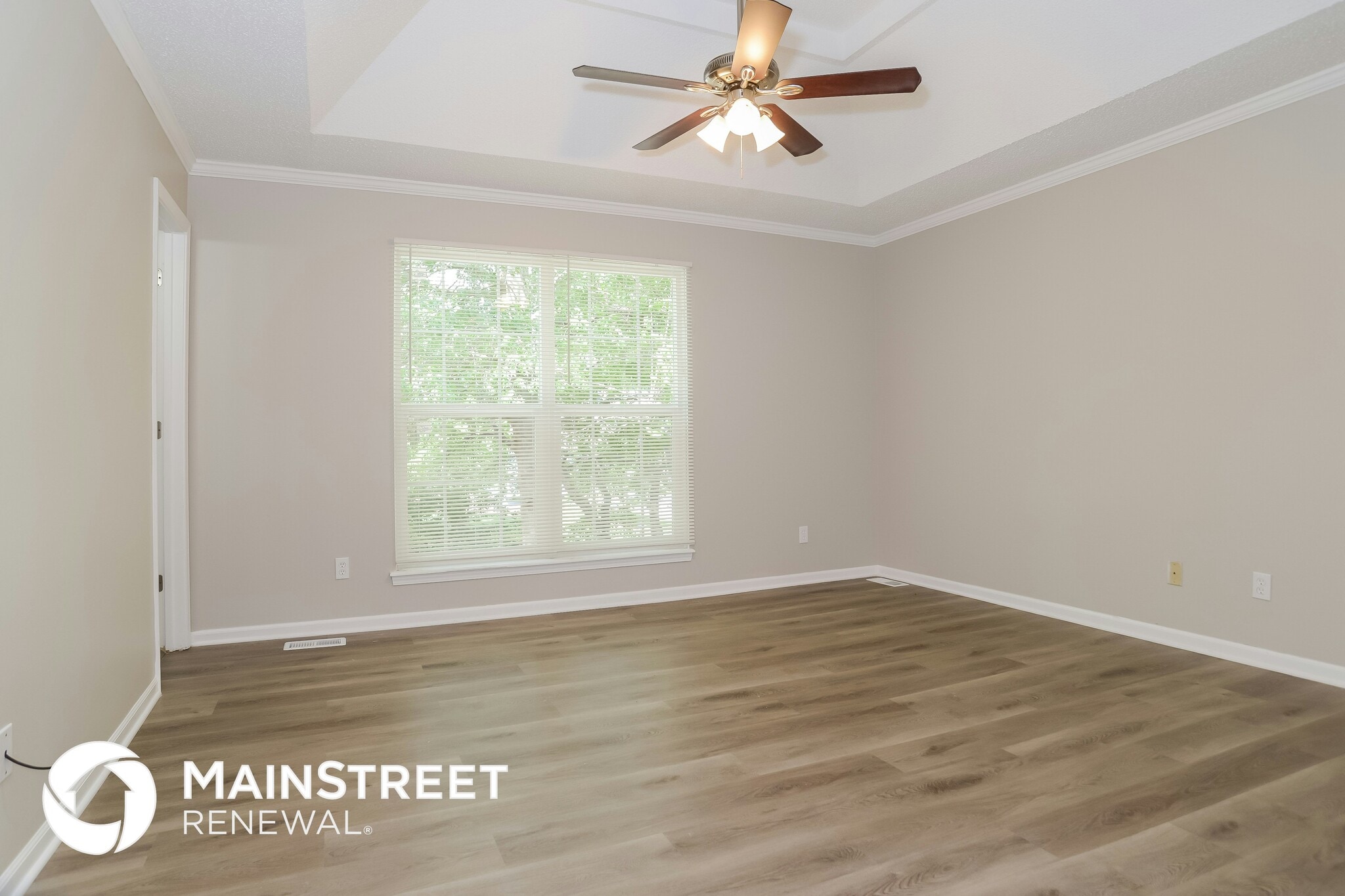 Building Photo - 14705 S Alden St