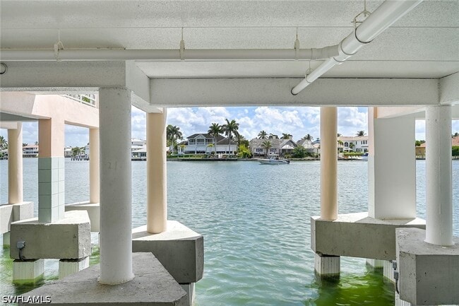 Building Photo - 4560 Gulf Shore Blvd N