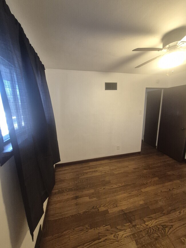 Building Photo - 28 Barto Dr