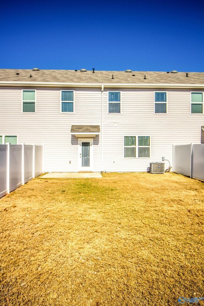 Building Photo - 167 Maple Spg Trl